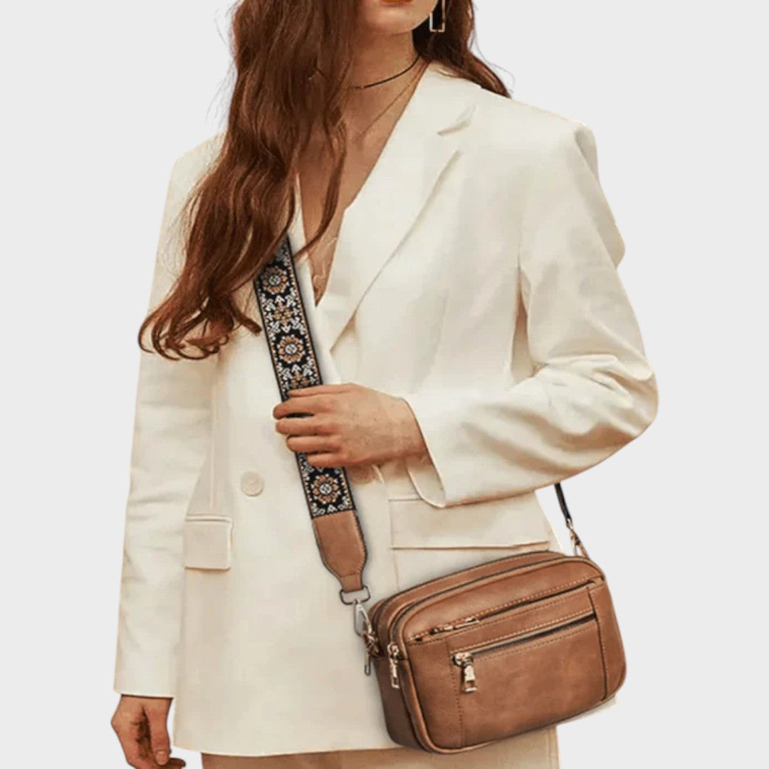 Lia | Plecu soma ar rakstu