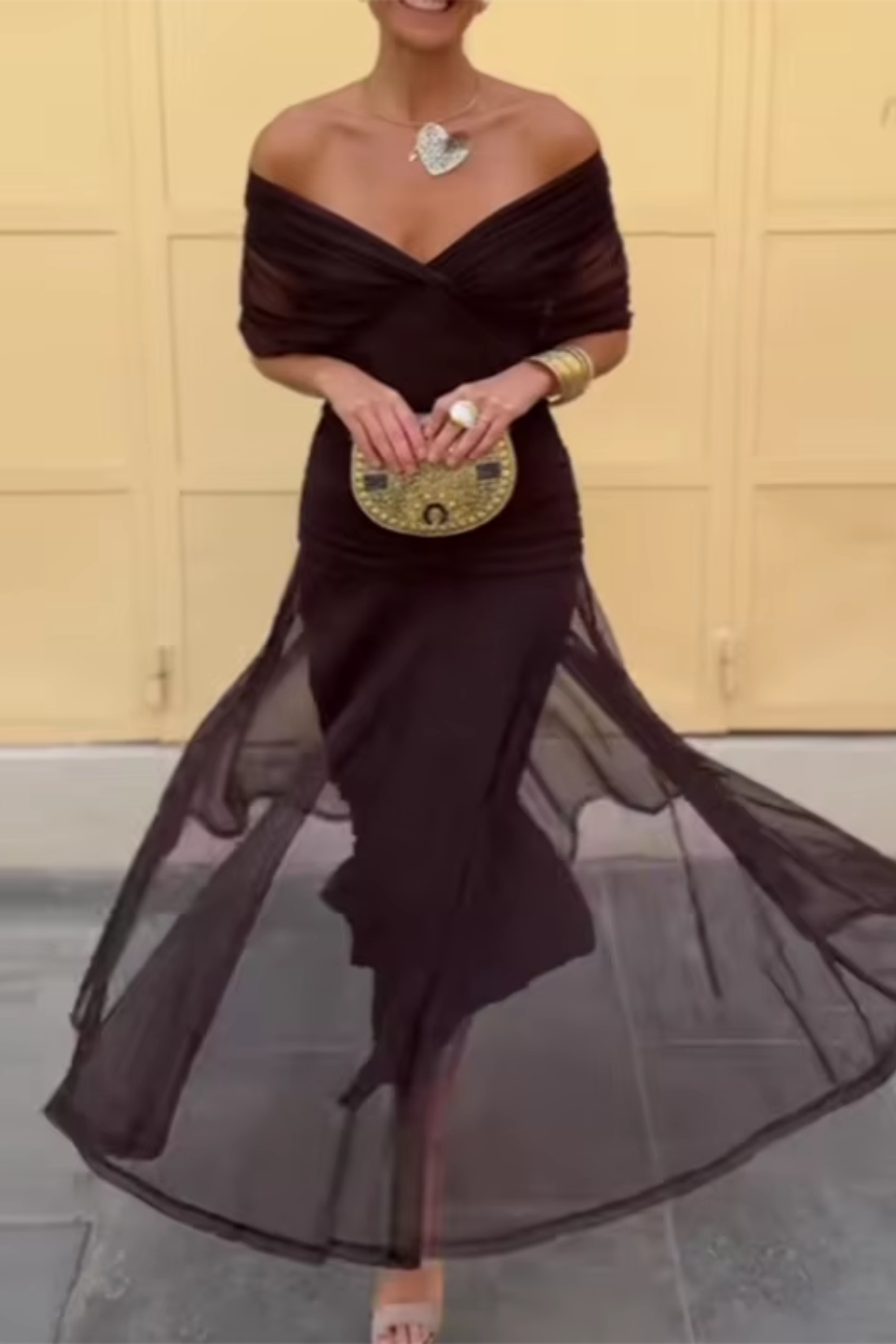 Luīze™ | eleganta vakara maksi kleita ar V-veida kakla izgriezumu