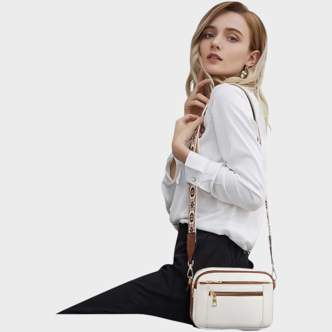 Lia | Plecu soma ar rakstu