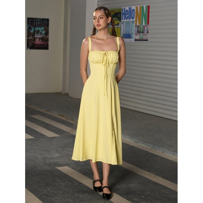 Vela™ - Krekliņš ar drapētu krūšu daļu un šķēlumu augšstilbā