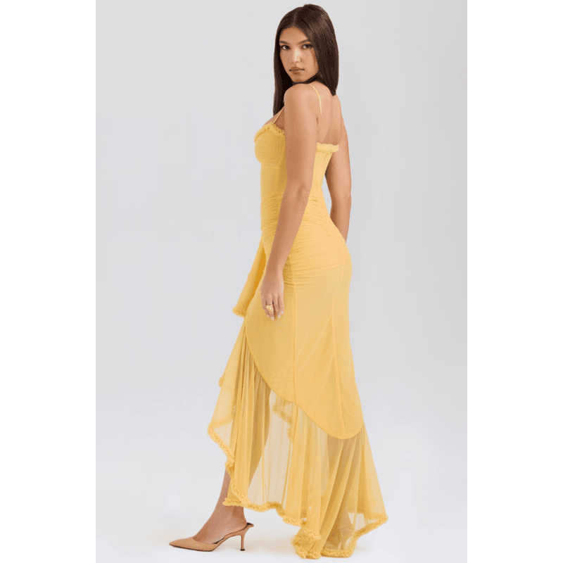 Lea | Garā kleita ar šķēlumu un volāniem