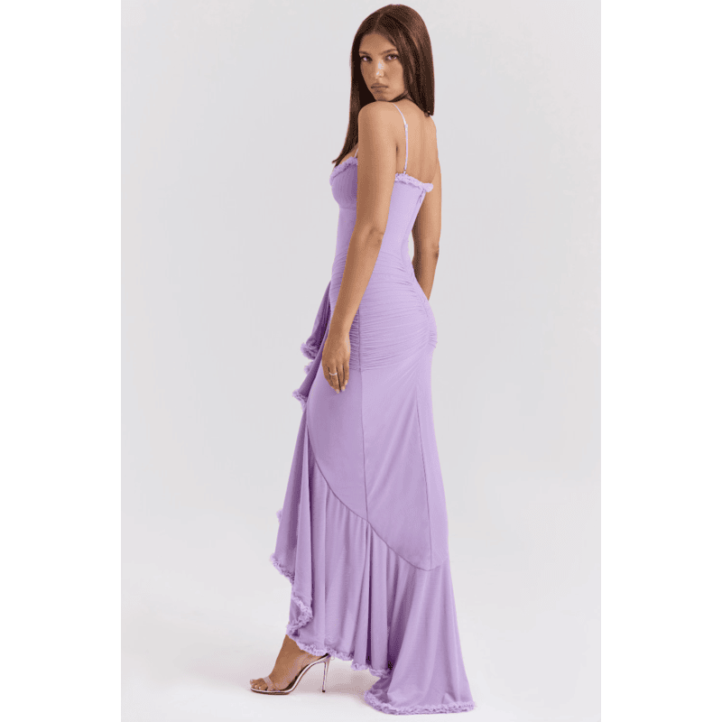 Lea | Garā kleita ar šķēlumu un volāniem