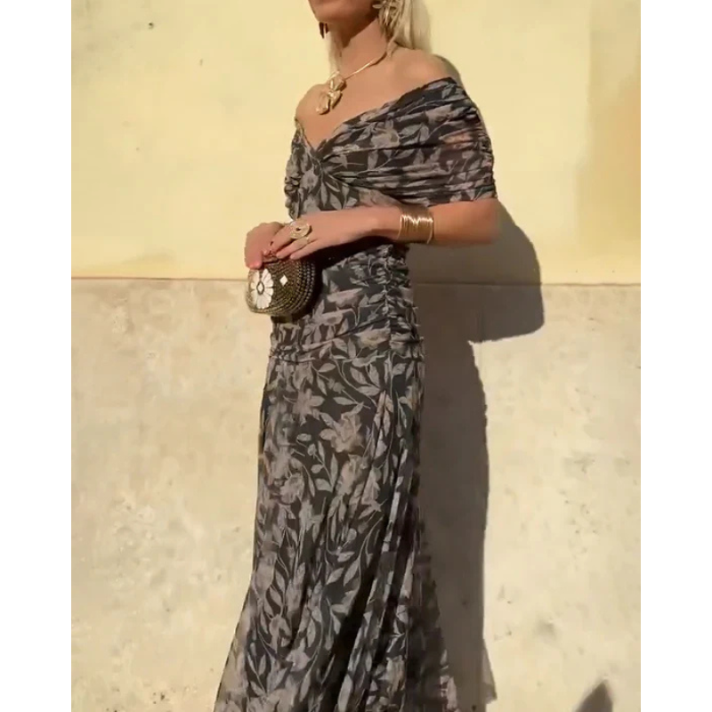 Julieta™ | Eleganta V-veida kakla kleita ar atklātām pleciem