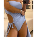 Julie™ - Bandeau kleita ar šķēlumu no zīda un lentēm