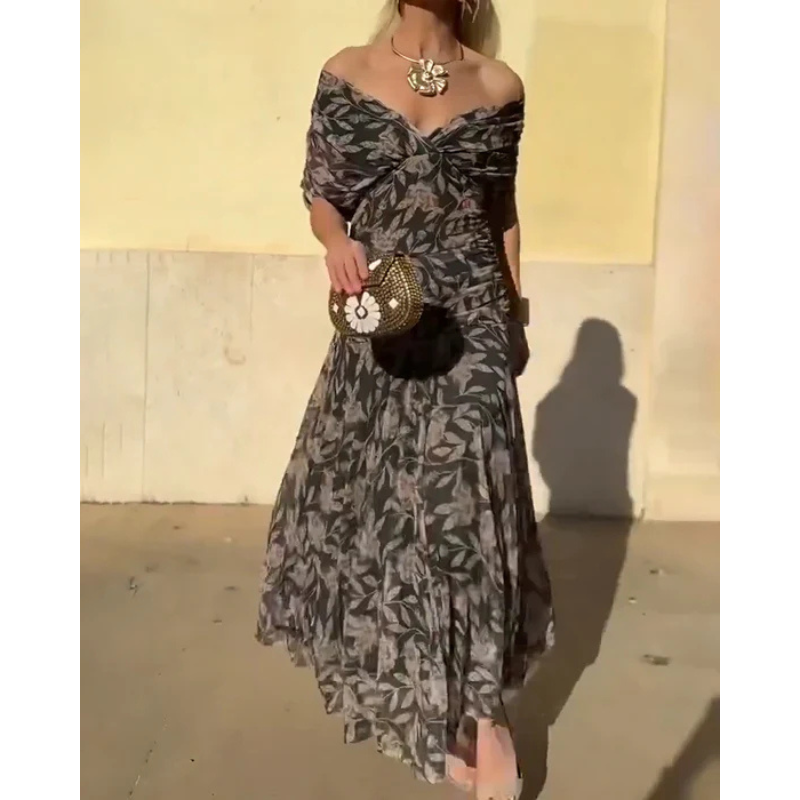 Julieta™ | Eleganta V-veida kakla kleita ar atklātām pleciem